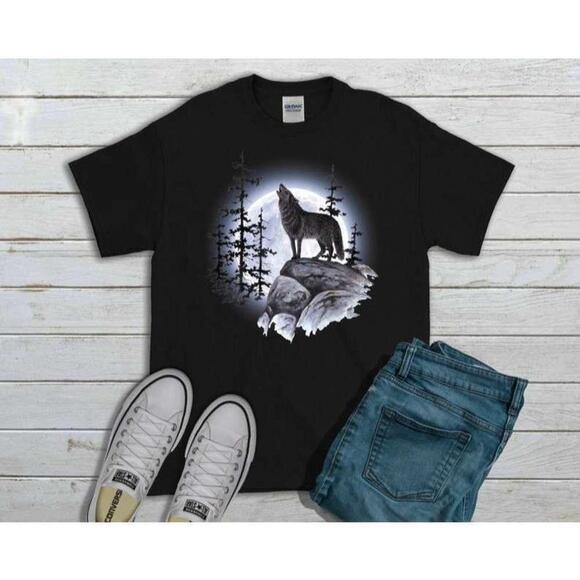 Other - Wolf Howling At The Moon Wildlife Nature Art Graphic T-Shirt